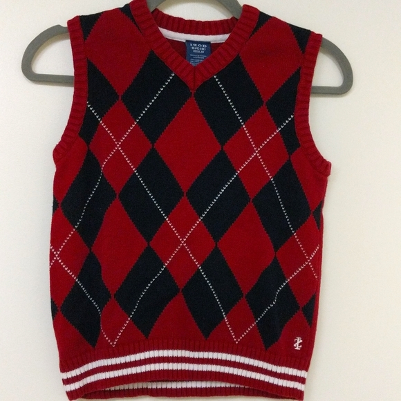 Just in time for the holidays! Boys IZOD sweater vest size S (8) - Picture 1 of 2